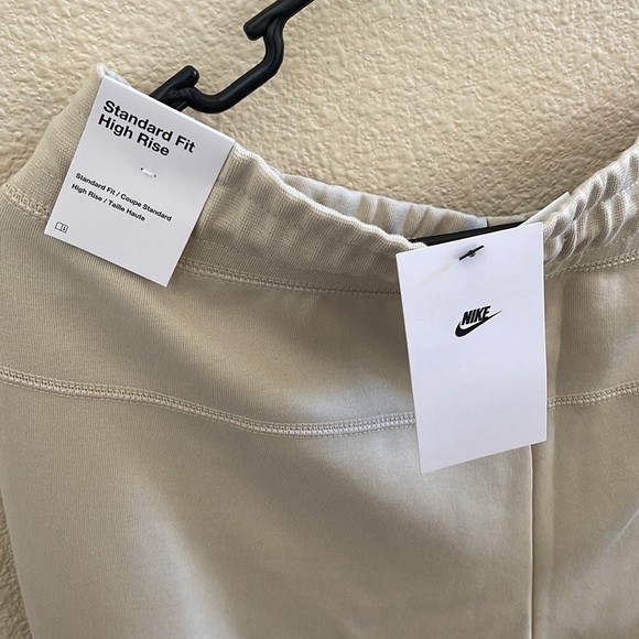 Nike Sportswear Tech Fleece jogger - Picture 4 of 5